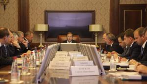 Денис Мантуров провел заседание совета директоров ОАК (Минпромторг)