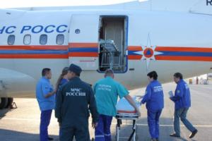 Самолет МЧС России транспортировал пострадавших при пожаре из Нового Уренгоя в Тюмень (МЧС)