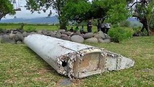 Австралии передали обломки, которые могут принадлежать пропавшему MH370 (РИА 