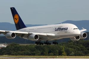 Lufthansa 24 ноября отменит все рейсы в Петербург и часть рейсов в Москву (РИА 