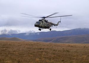 Пилоты армейской авиации ЮВО приняли участие в сборе по горной подготовке в горах Приэльбрусья (Министерство обороны РФ)
