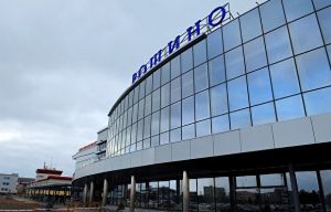В тюменском аэропорту Рощино водители протестовали против платной парковки (Коммерсантъ - Екатеринбург)