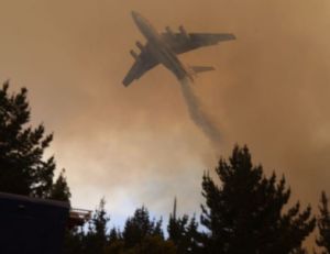 Экипаж Ил-76 боролся с пожарами в труднодоступной части Зейского района (ГТРК 