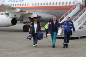 Спецборт МЧС России осуществил санитарно-авиационную эвакуацию тяжелобольных граждан из Владикавказа в Москву (МЧС)