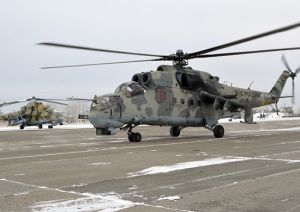 Более 30 летчиков армейской авиации ЦВО приступили к полетам на классность (Министерство обороны РФ)