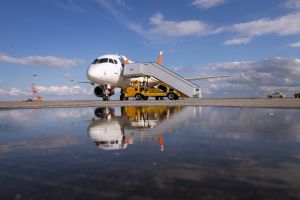Авиакомпания Азимут продолжает продажи на летний период из столицы Калмыкии в Сочи, Симферополь и обратно (АК 