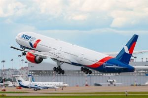 Авиакомпания AZUR air встретила миллионного пассажира, обслуженного в 2019 году в Международном аэропорту Внуково (АК Azur Air)