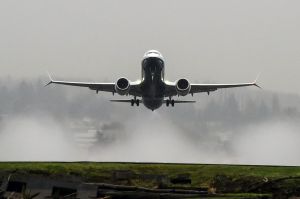 Авиакомпания Ryanair переименовала закупленные Boeing 737 MAX (Известия)