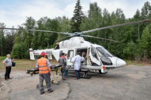Впервые в Удмуртии пациента эвакуировали на вертолете санитарной авиации (Деловой квадрат)