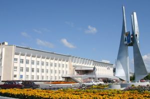 Власти Нижневартовска попросили отремонтировать аэропорт за счет бюджета ХМАО (Интерфакс-Недвижимость)
