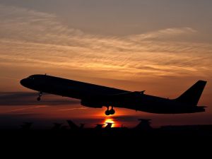 Греция запретила авиасообщение с Катаром из-за вспышки коронавируса (РИА 