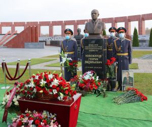 Открыт памятник авиаконструктору Генриху Новожилову