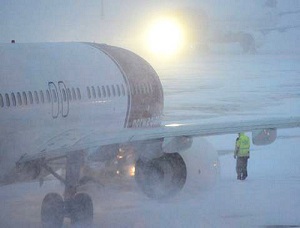 Аэропорт Краснодара закрыт до вечера из-за продолжающегося снегопада (Интерфакс - Туризм)