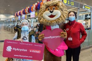 В Домодедово встретили первый рейс казахстанского лоукостера FlyArystan (Московский аэропорт "Домодедово")