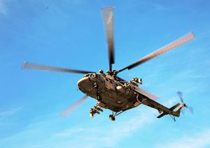 Экипажи вертолетов армейской авиации ВВО совершенствуют навыки ухода от зенитных средств поражения (Министерство обороны РФ)
